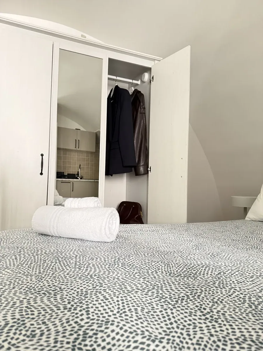 Camera da letto di Domus Midì – Villari 2