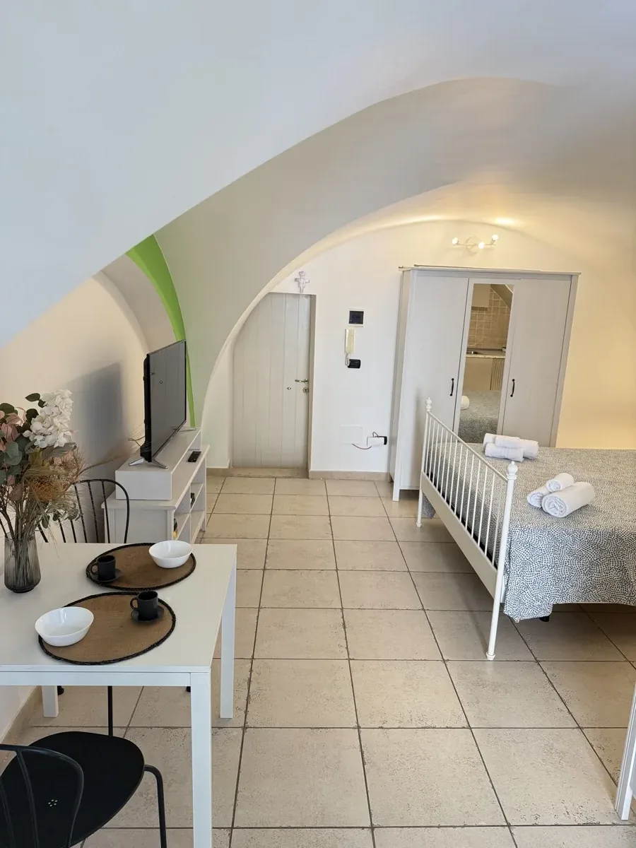 Vista interna di Domus Midì – Villari 2